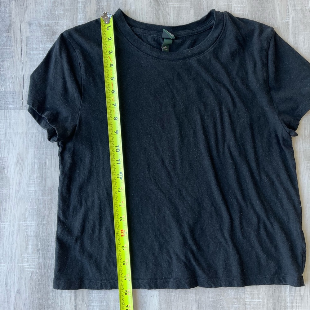 WILD FABLE Short Sleeve Crew Neck Classic Black T-Shirt Size XS - Picture 3 of 5